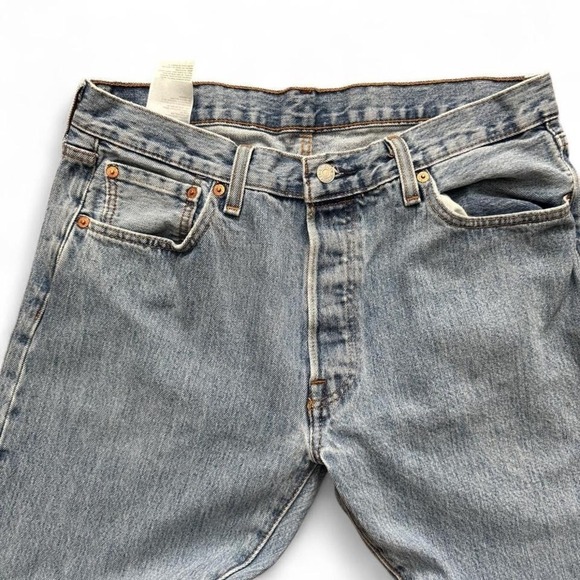 Levi's 501 Original Fit Jeans - Men's 34x34 (32L) - Light Wash Vintage Denim - Picture 4 of 6
